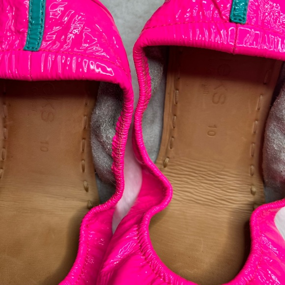 Tieks Limited Edition Neon Pink - Picture 4 of 5